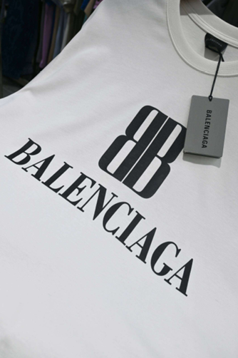 Balencia Tee